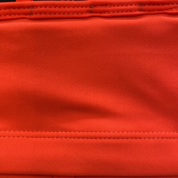 Onzie Yoga Bound Bra Top. Poppy red. 
BNWT - Picture 10 of 11